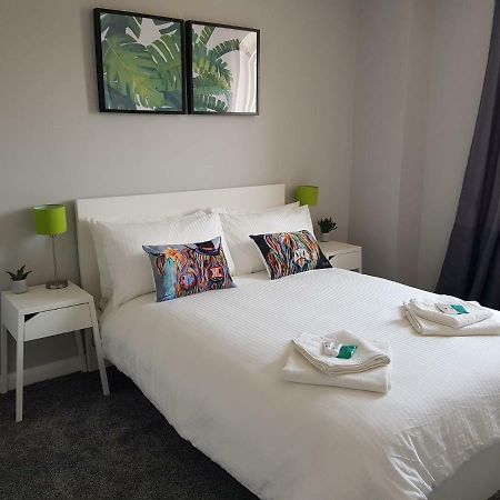 Spire View Townhouse Villa Баликасъл Екстериор снимка