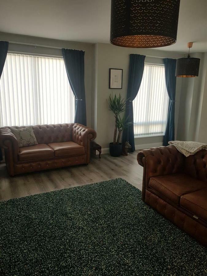 Spire View Townhouse Villa Баликасъл Екстериор снимка