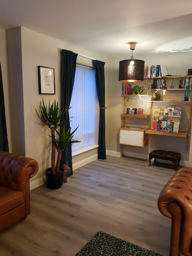 Spire View Townhouse Villa Баликасъл Екстериор снимка